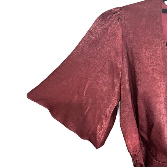 Lulus‎ Dress Wrapped in Love Burgundy Satin Faux Wrap Angel Sleeves & Belt XS - Picture 4 of 9
